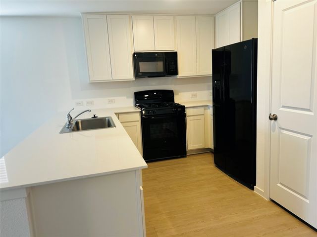 2033 Derby Lane, Aubrey, TX 76227