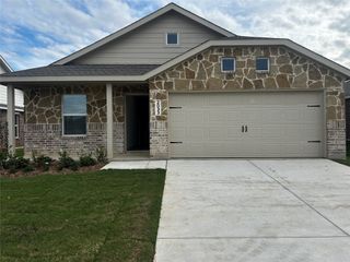 2033 Derby Lane, Aubrey, TX 76227