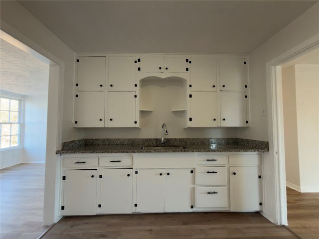2913 Avenue A, Fort Worth, TX 76105