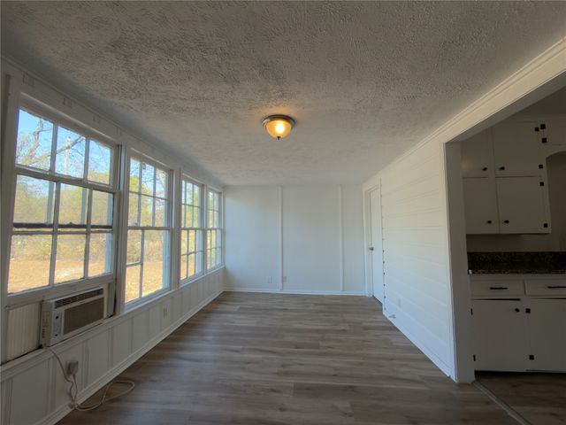2913 Avenue A, Fort Worth, TX 76105
