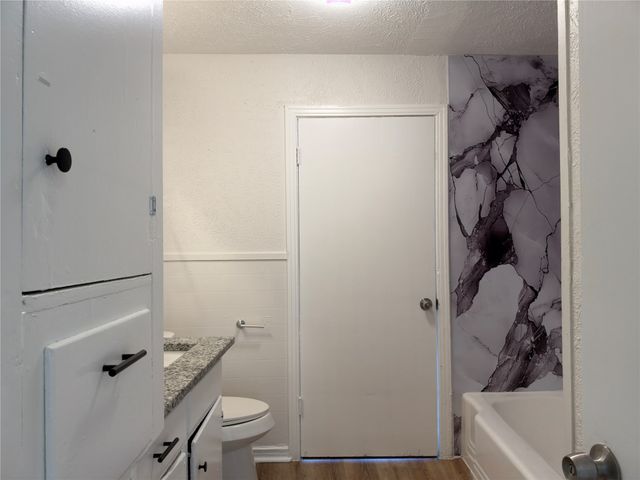 2913 Avenue A, Fort Worth, TX 76105