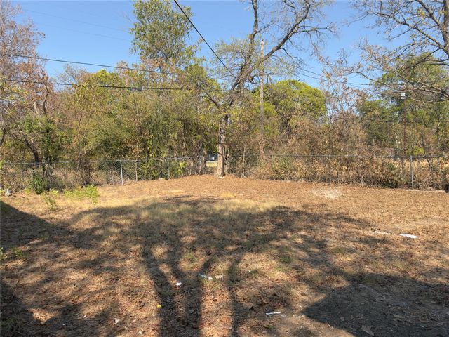 2913 Avenue A, Fort Worth, TX 76105