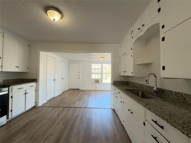 2913 Avenue A, Fort Worth, TX 76105