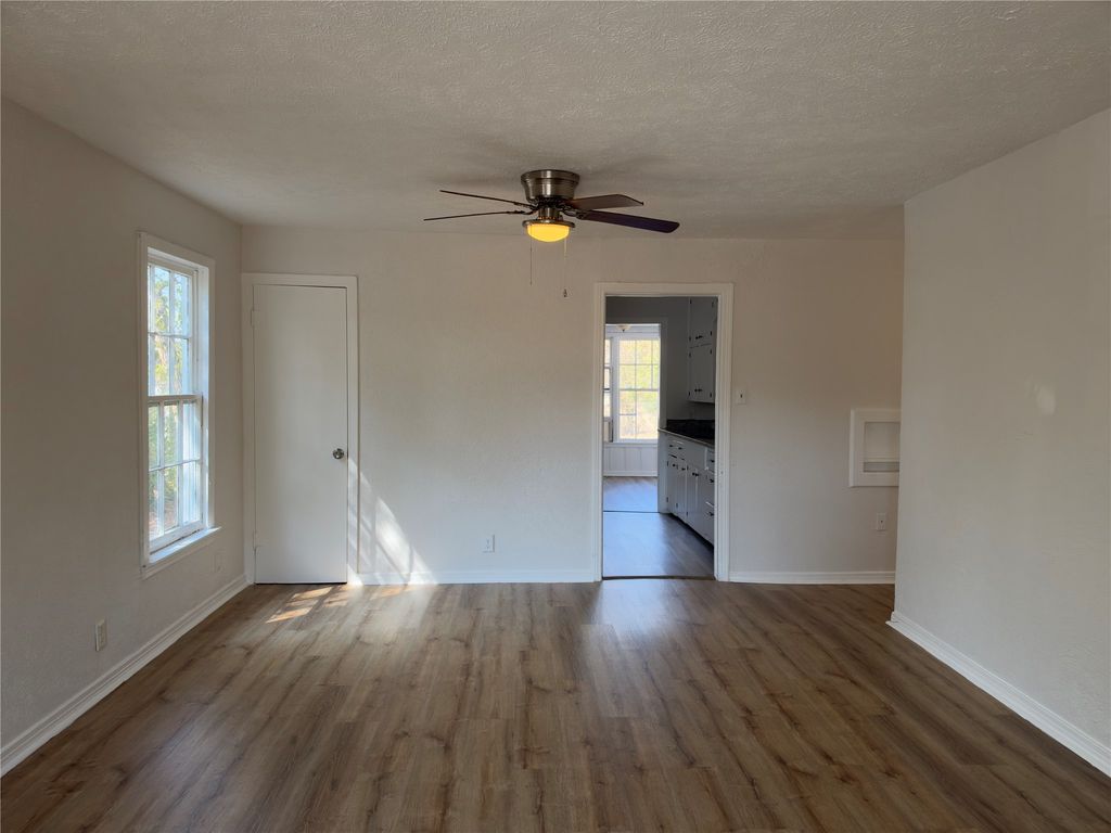 2913 Avenue A, Fort Worth, TX 76105 — photo 4