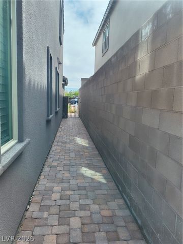 11584 Porcupine Gorge Street, Las Vegas, NV 89138