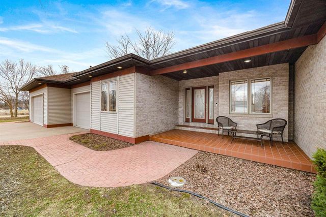 711 Lucas Lane, Jefferson, WI 53549