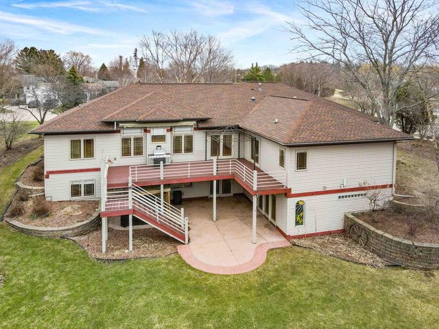 711 Lucas Lane, Jefferson, WI 53549