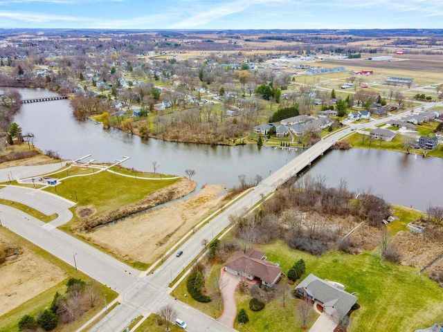 711 Lucas Lane, Jefferson, WI 53549