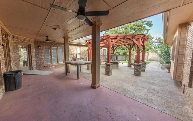 6604 3rd Street, Lubbock, TX 79416