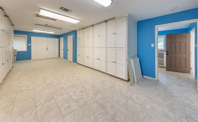 6604 3rd Street, Lubbock, TX 79416