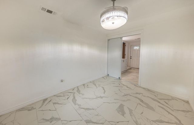 6604 3rd Street, Lubbock, TX 79416