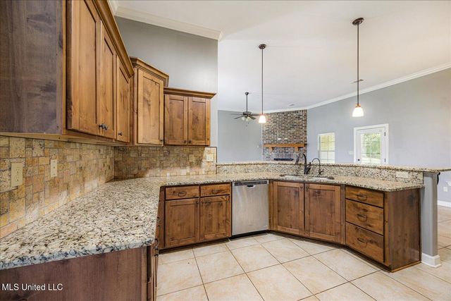 3909 Glenda Gail Street, Southaven, MS 38672