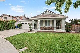 224 Hearthstone Cir, Oakley, CA 94561