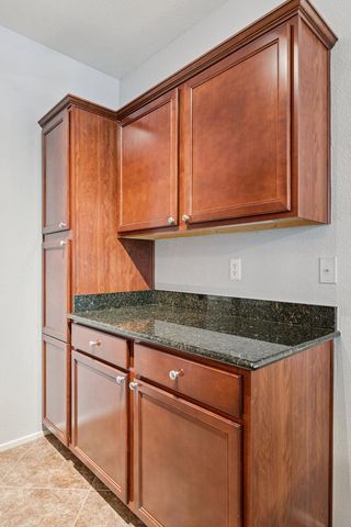 7009 E Acoma Drive 2105, Scottsdale, AZ 85254