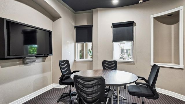 7009 E Acoma Drive 2105, Scottsdale, AZ 85254