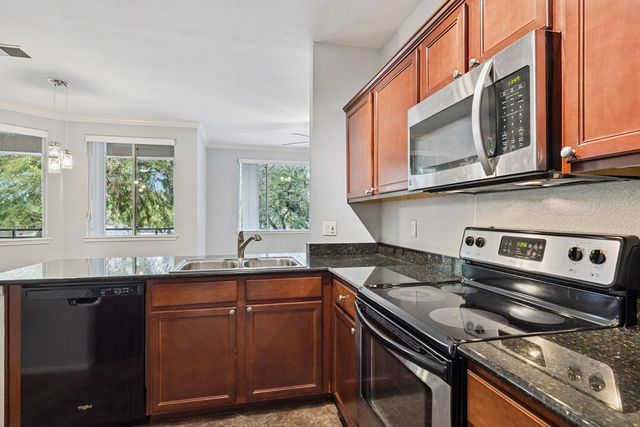 7009 E Acoma Drive 2105, Scottsdale, AZ 85254