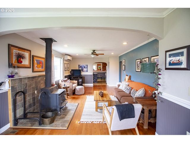 204 CROOK Ave, La Grande, OR 97850