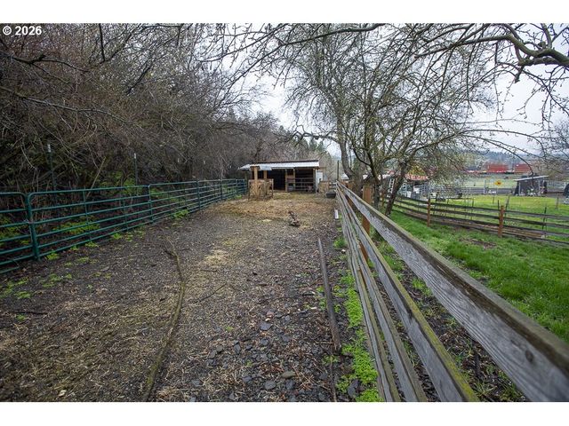 204 CROOK Ave, La Grande, OR 97850