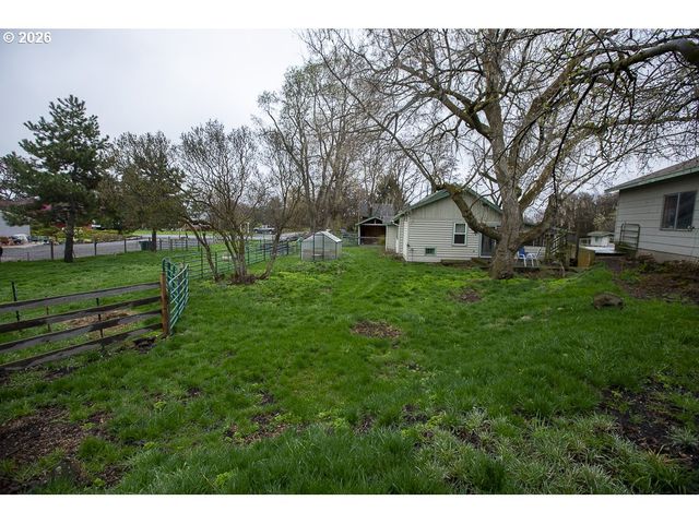 204 CROOK Ave, La Grande, OR 97850