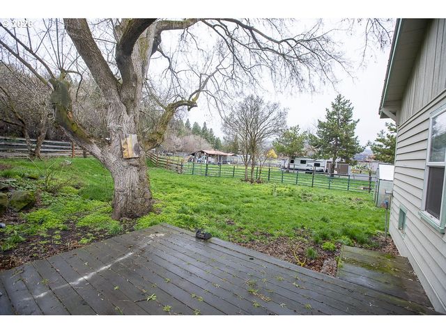 204 CROOK Ave, La Grande, OR 97850