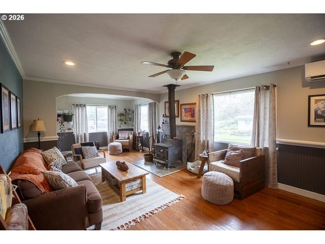 204 CROOK Ave, La Grande, OR 97850