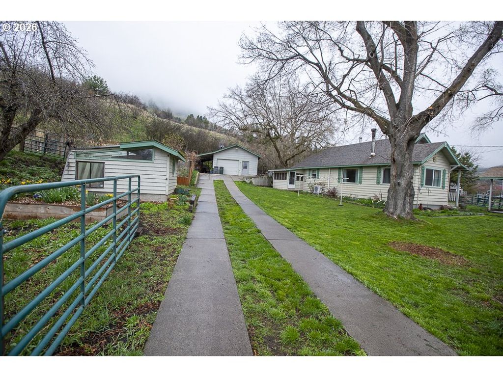 204 CROOK Ave, La Grande, OR 97850