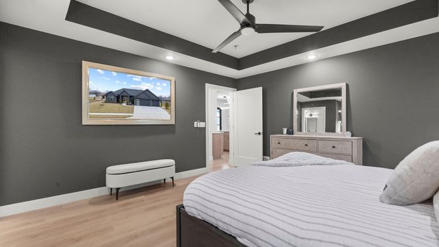 4409 ROYAL COUNTY RD, Columbia, MO 65201