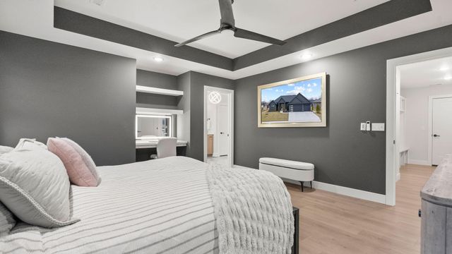 4409 ROYAL COUNTY RD, Columbia, MO 65201