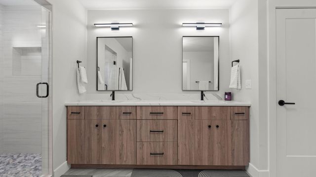 4409 ROYAL COUNTY RD, Columbia, MO 65201