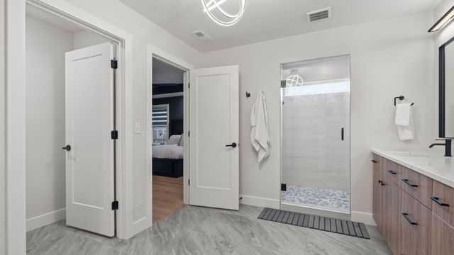 4409 ROYAL COUNTY RD, Columbia, MO 65201