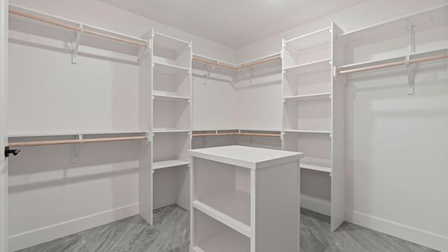 4409 ROYAL COUNTY RD, Columbia, MO 65201