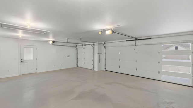 4409 ROYAL COUNTY RD, Columbia, MO 65201