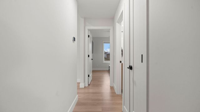 4409 ROYAL COUNTY RD, Columbia, MO 65201