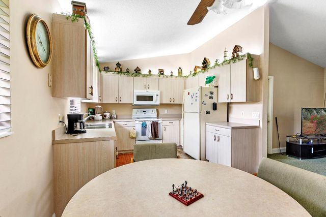 13650 6th Court N, Loxahatchee Groves, FL 33470