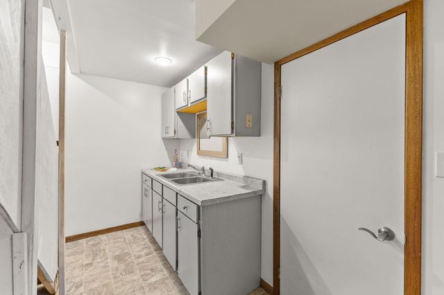 2755 Olive Lane N, Plymouth, MN 55447