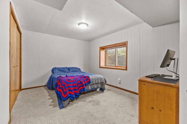 2755 Olive Lane N, Plymouth, MN 55447