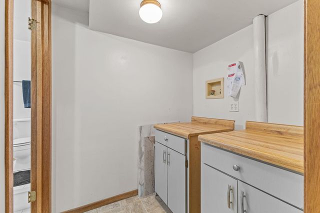 2755 Olive Lane N, Plymouth, MN 55447