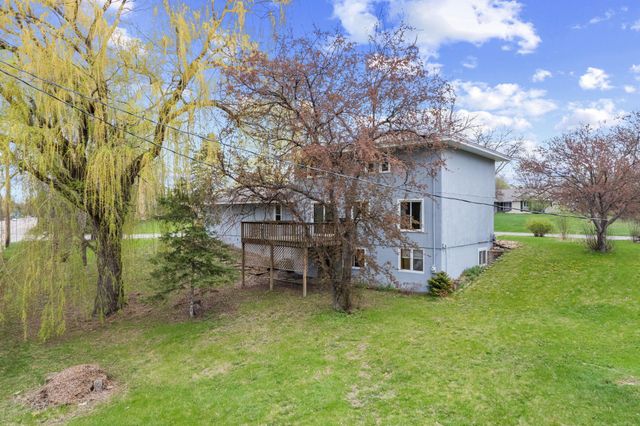 2755 Olive Lane N, Plymouth, MN 55447