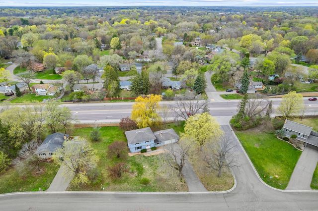 2755 Olive Lane N, Plymouth, MN 55447