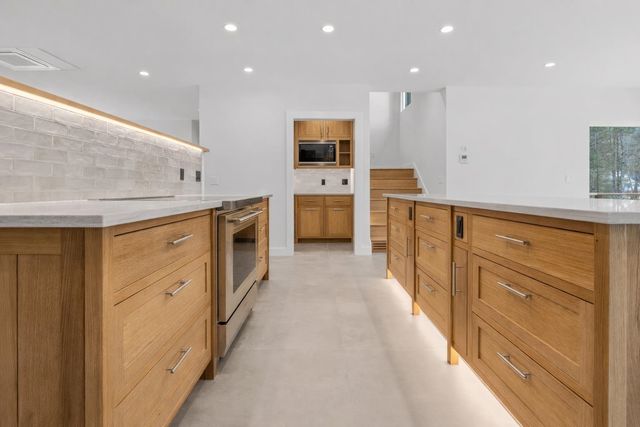 33 Etna Road, Hanover, NH 03755