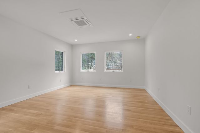 33 Etna Road, Hanover, NH 03755