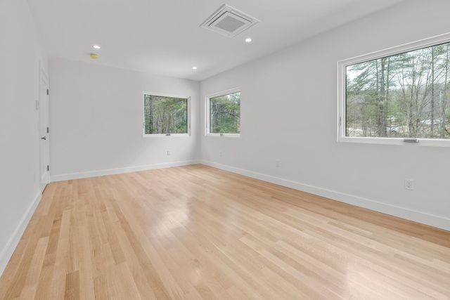 33 Etna Road, Hanover, NH 03755