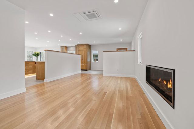 33 Etna Road, Hanover, NH 03755