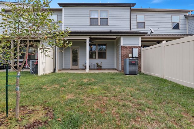 2572 Wellesley Square Dr, Thompsons Station, TN 37179
