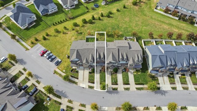 2572 Wellesley Square Dr, Thompsons Station, TN 37179