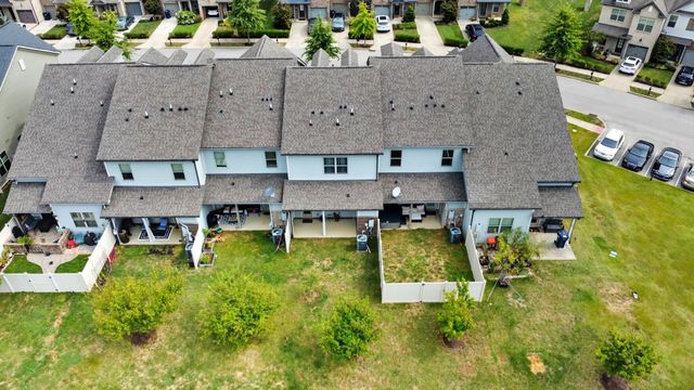 2572 Wellesley Square Dr, Thompsons Station, TN 37179