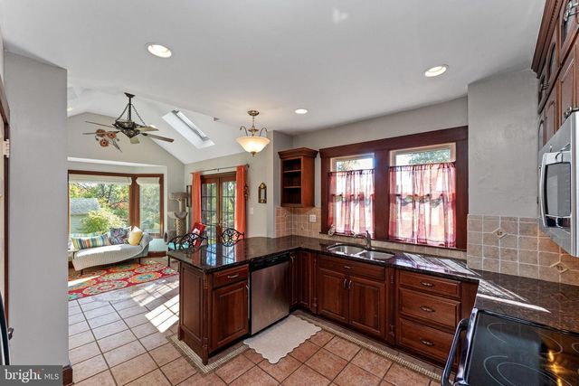 209 W PROSPECT AVE, North Wales, PA 19454