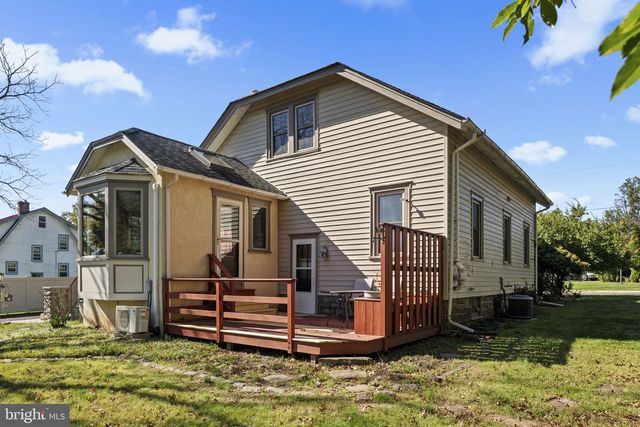 209 W PROSPECT AVE, North Wales, PA 19454