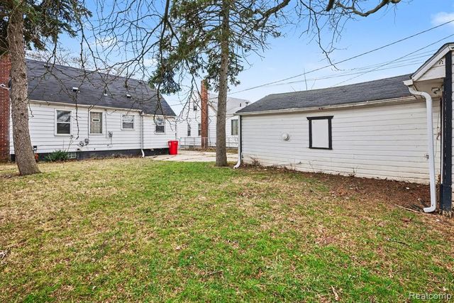 21768 Gascony Avenue, Eastpointe, MI 48021