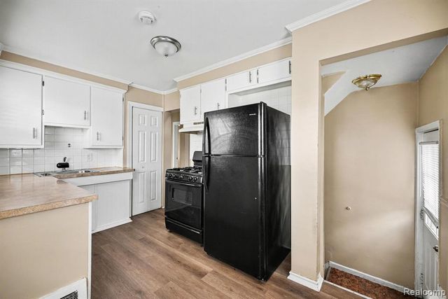 21768 Gascony Avenue, Eastpointe, MI 48021